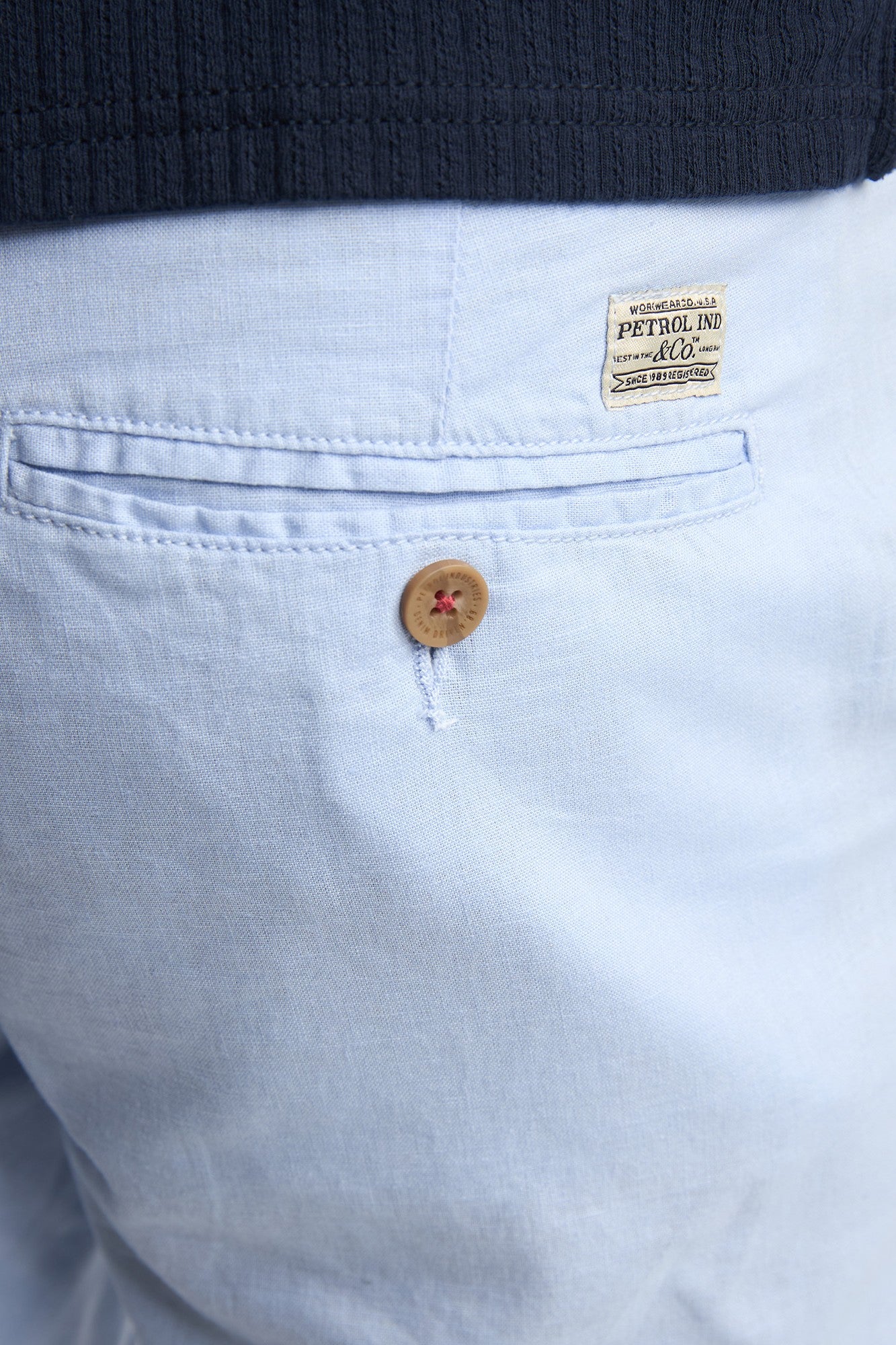 Short chino