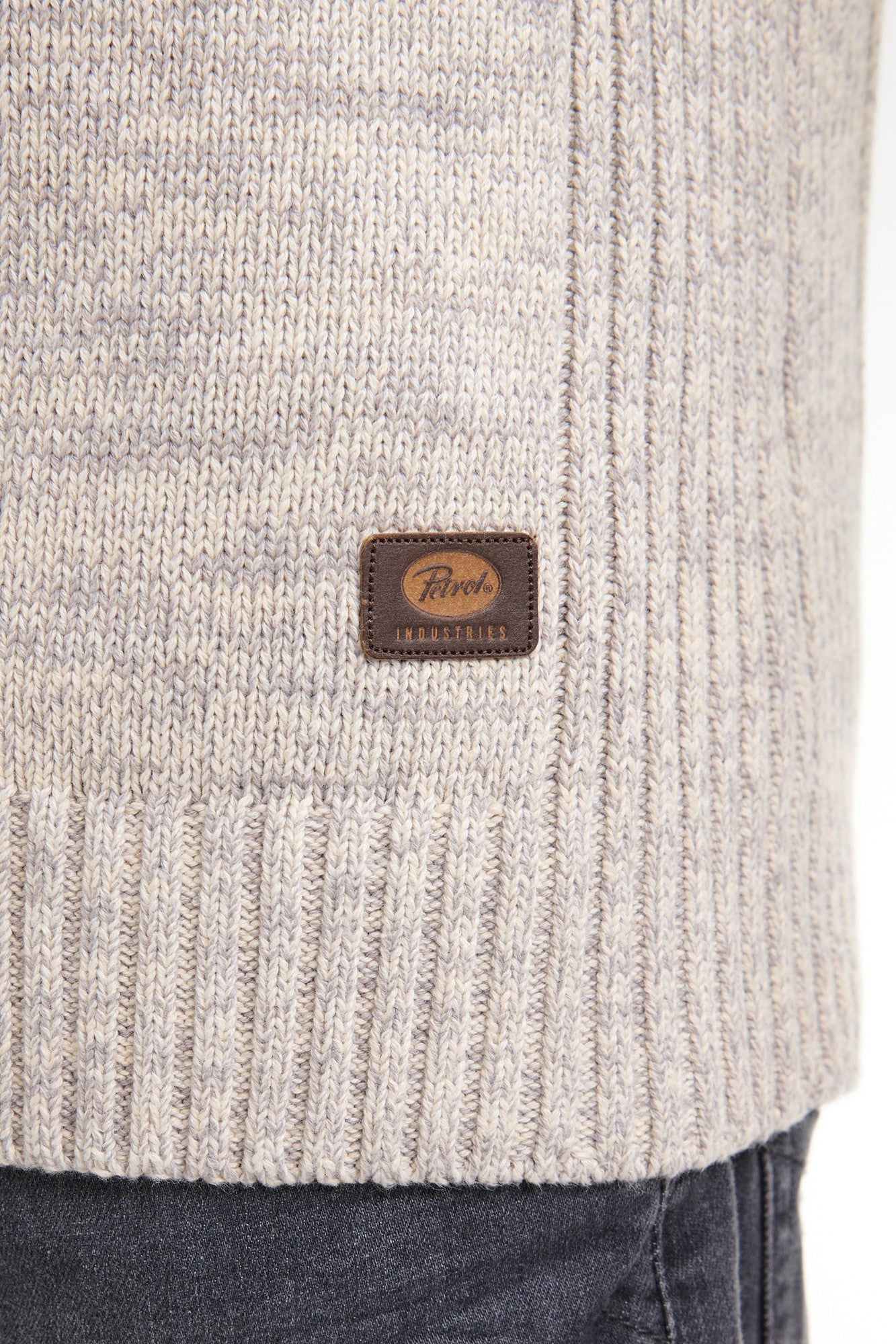 Knitwear Zip & Buttons AWM