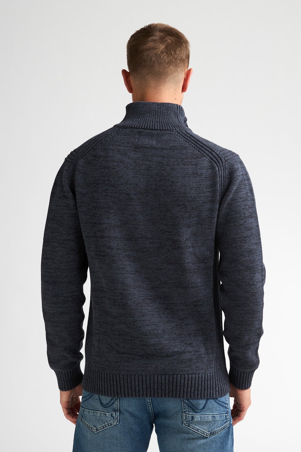 Knitwear Zip & Buttons
