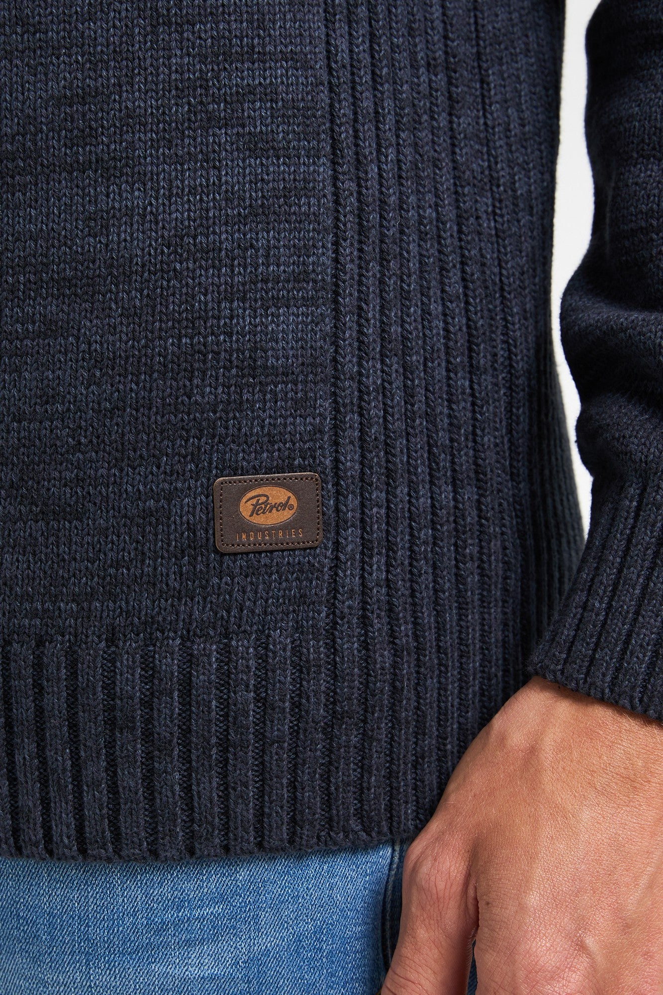 Knitwear Zip & Buttons RN
