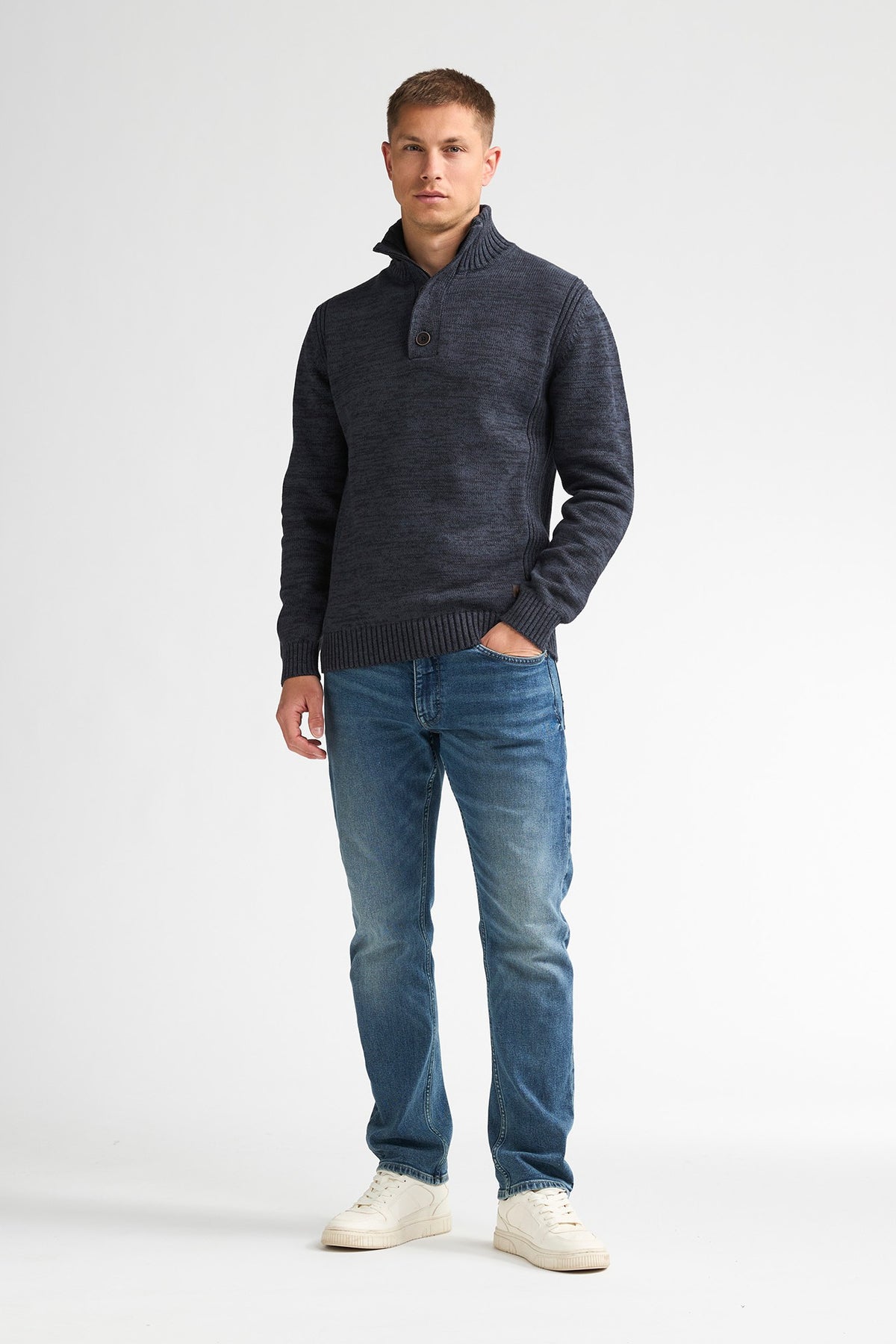 Knitwear Zip & Buttons