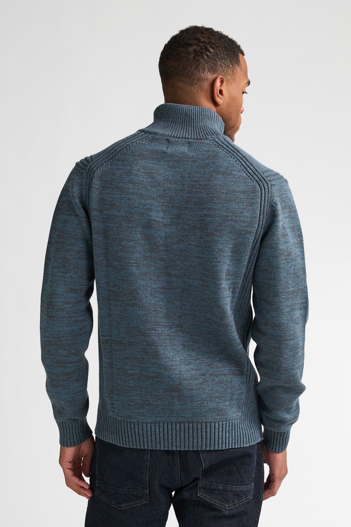 Knitwear Zip & Buttons
